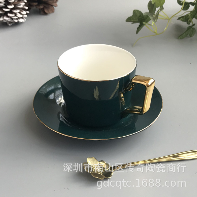 De estilo europeo pequeño borde dorado de lujo a rayas taza de café y platillo traje de cerámica del hogar juego de té de la tarde aparato