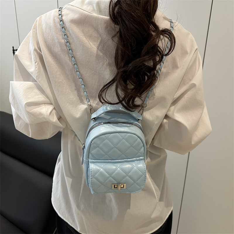 2025 cadena de bordado de diamante nueva moda simple estilo estilo extranjero mochila de hombro mochila de hombro de mujer