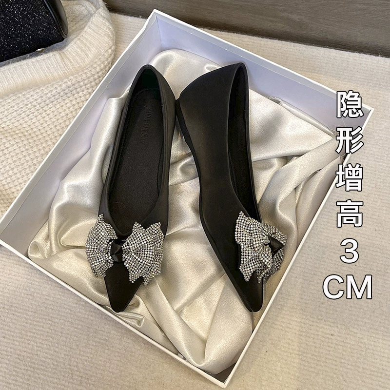 2025 новая корейская версия бант со стразами дикие остроконечные женские одиночные туфли