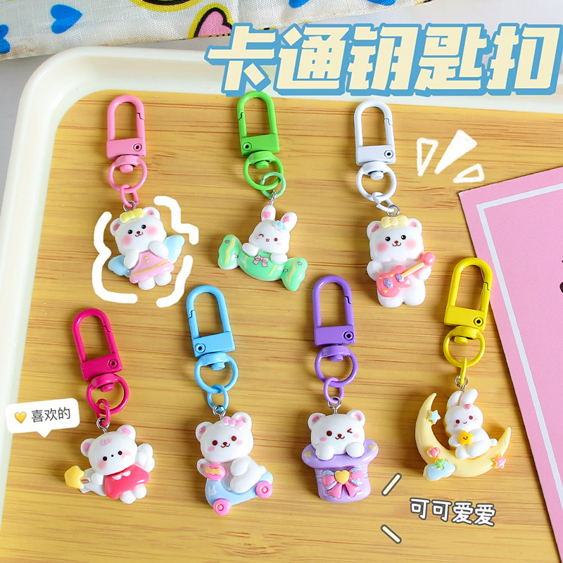 Lindo bolsa de conejito kindergarten adornos resina oso llavero colgante estudiante mochila pequeños regalos