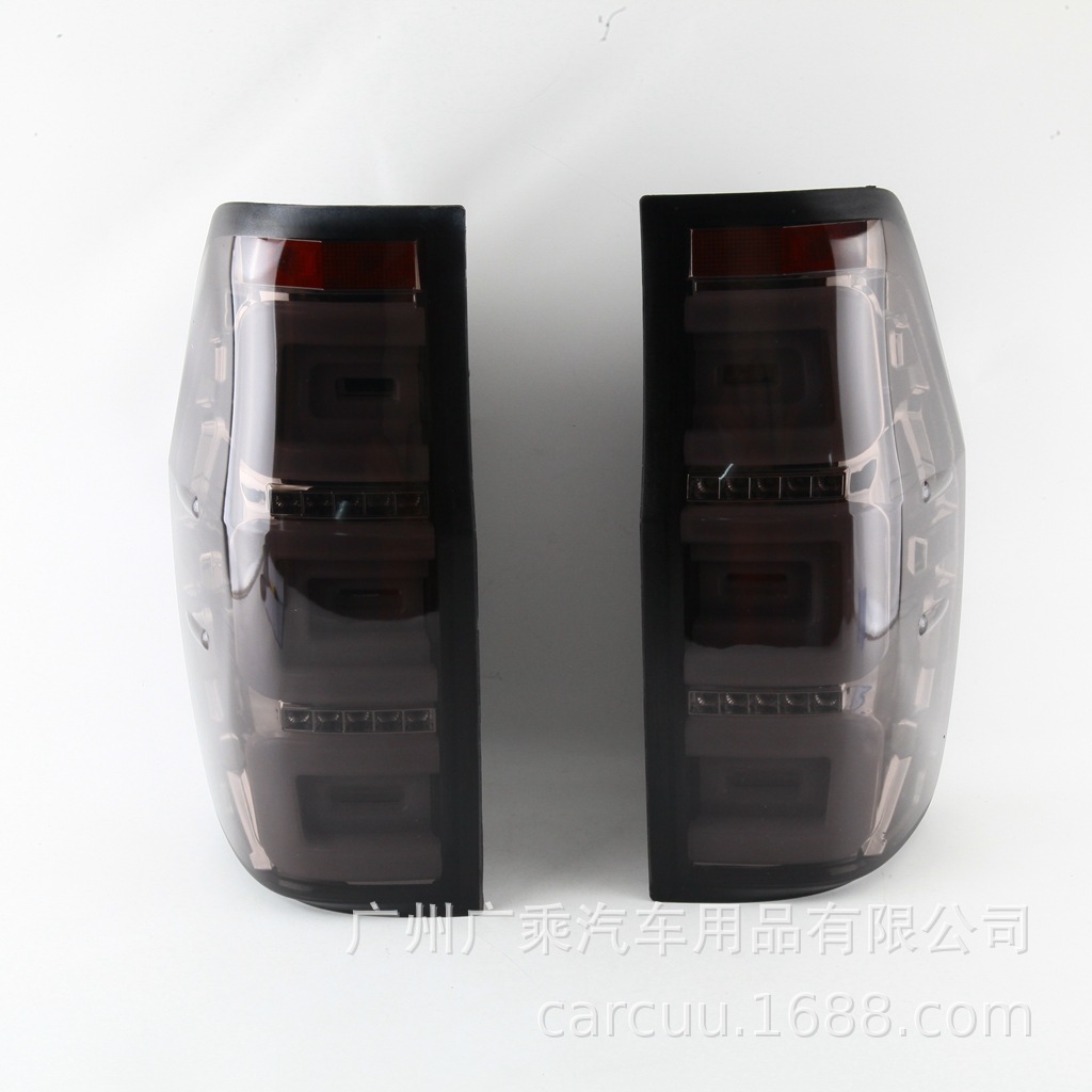 Adecuado para 15-19 Ford Ranger luz trasera Ford Ranger lámpara de cola luz diurna
