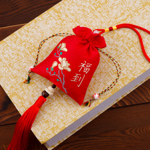 Manufacturer wholesale Dragon Boat Festival Chinese style Dragon Boat Festival sachet sachet pendant sachet sachet wholesale mugwort herbal sachet