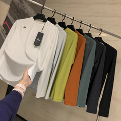 素晴らしい商品！イタリア製Leavo Johnsonリオ・ジョンソンの滑らかで繊細なメンズベースレイヤー長袖Tシャツ