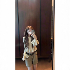 秋季法式新款高级感镂空荷叶边气质时尚温柔甜美小香风小衫上衣女