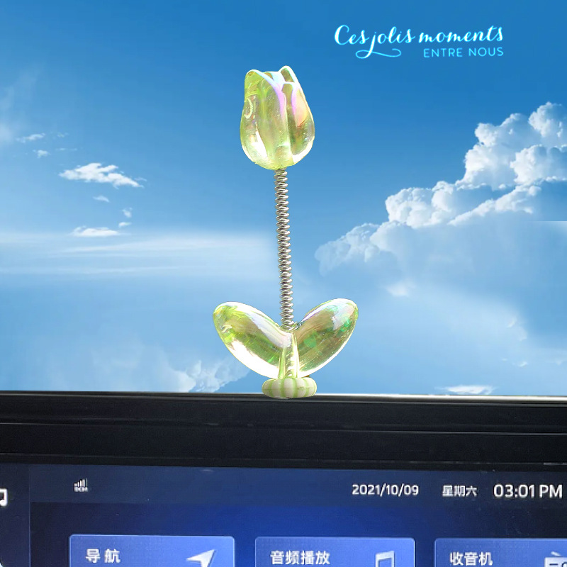 Tendencias nuevos productos adornos para automóviles tulipanes transparentes sacudiendo la cabeza flores adornos pequeños decoración de automóviles Douyin Internet rojo