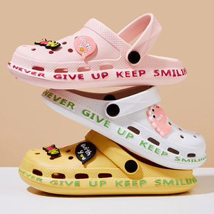 Hollow cute cartoon big head hole shoes wholesale comfortable baotou sandals summer hole children's slippers a generation of hair