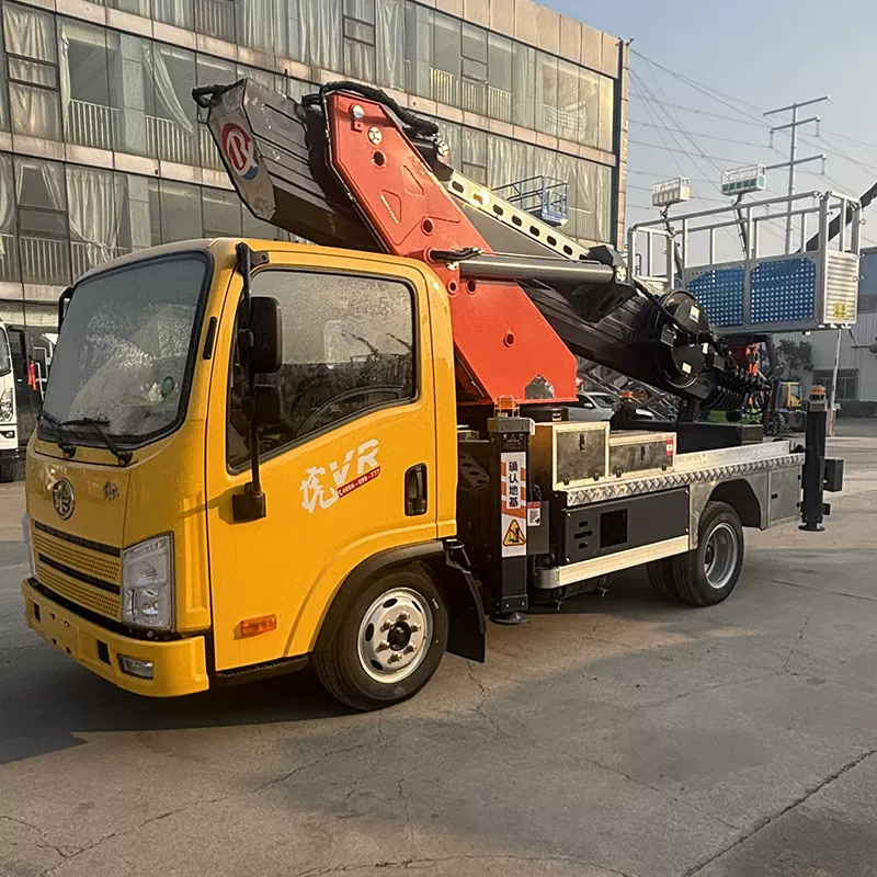 蓝牌C证高空作业车 直臂高空作业平台 登高市政园林施工升降机