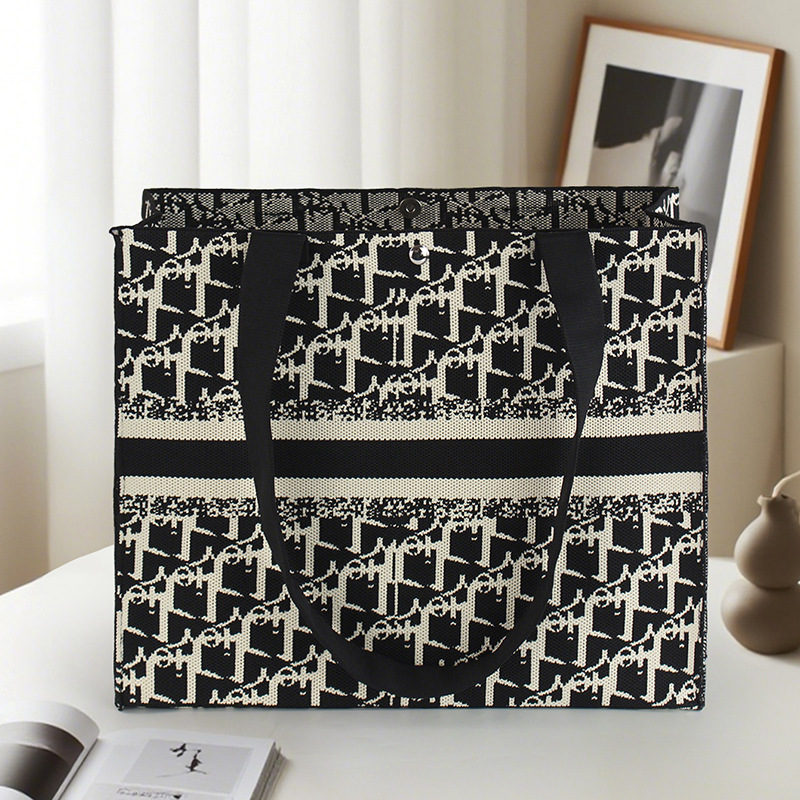 2025 popular cuadrillas de pájaros tarjetas de hombro bolsas de moda de tejido de gran capacidad bolsas de mano bolsas de compras image 7
