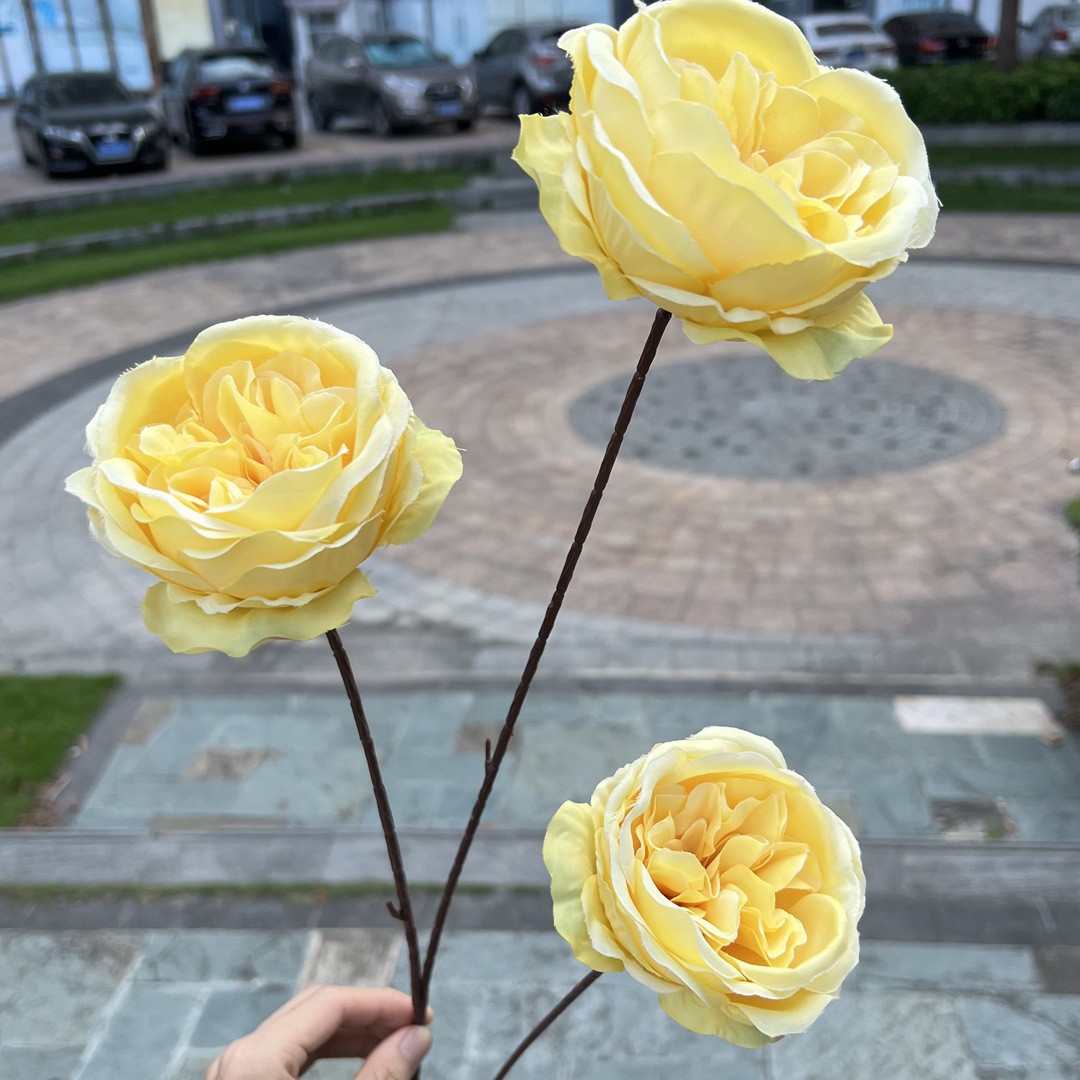 Nueva fábrica de flores artificiales de la boda amarillo leche amarillo limón amarillo fresco al aire libre Salón de la boda decoración flor falsa al por mayor