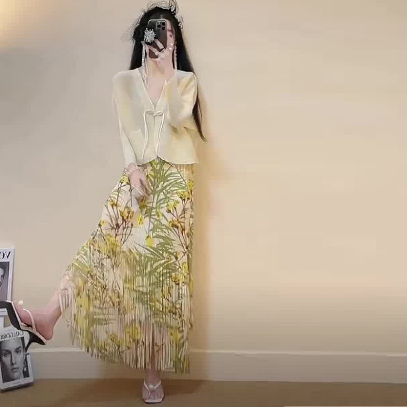Miyake Summer Two-piece New Chinese Style National Style Top Women's Long-sleeved High-end suit Tassel Loosen Skirt Trend Miyake Summer Two-piece New Chinese Style National Style Top Women's Long-sleeved High-end suit Tassel Loosen Skirt Trend