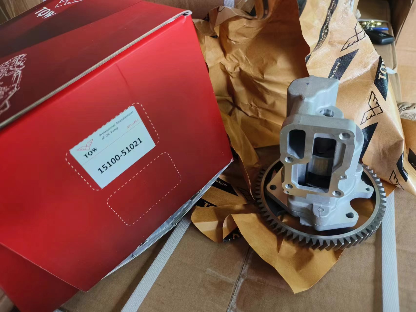 15100-51021 Is Suitable for Toyota Land Cruiser Engine Oil Pump