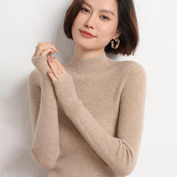 Base body-friendly demi-season knitted sweater