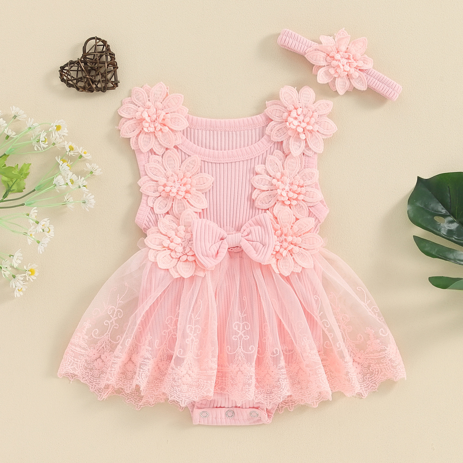 Cute Solid Color Flower Bow Knot Cotton Baby Rompers display picture 3