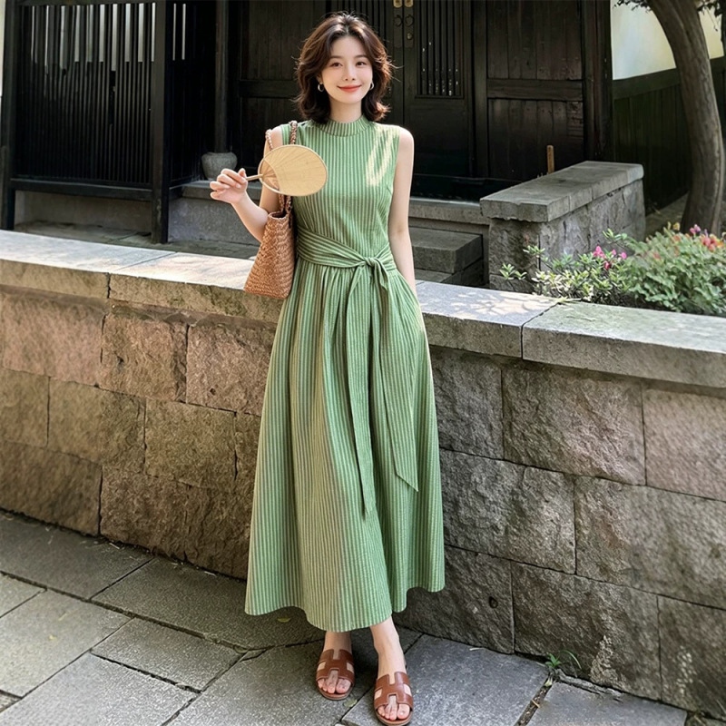 【Lime Green Grass】Fresh Green Striped Sleeveless Dress for Women, Summer Waist-Cinching Tie, Slimming Commuter Long Dress