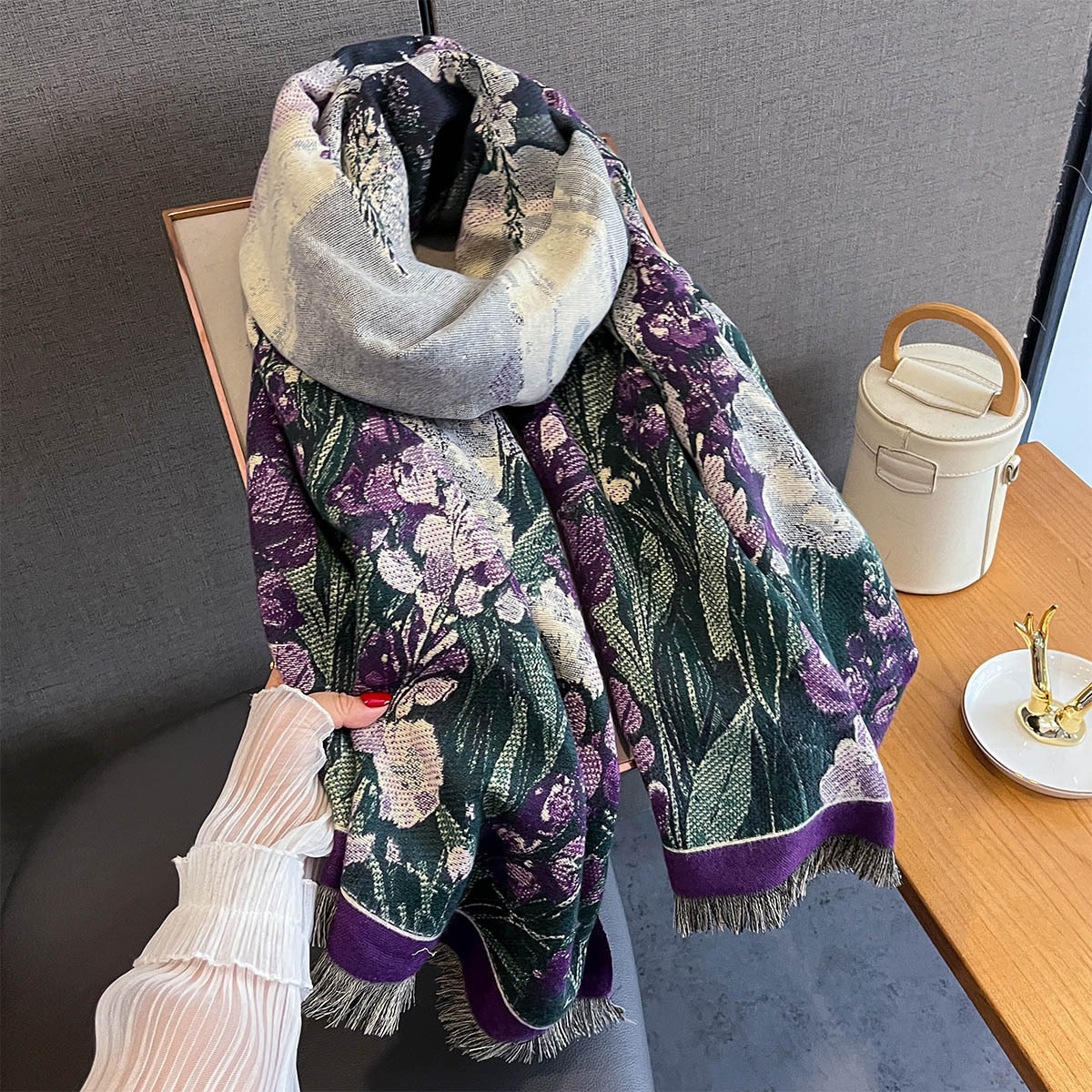 Neue Herbst-/Winterkollektion 2026: Kaschmirschal für Damen, hochwertiges Tragegefühl, luxuriöser, leichter Winter-Cape mit H-Logo, dicker und warmer Halsschmuck_voghion.com