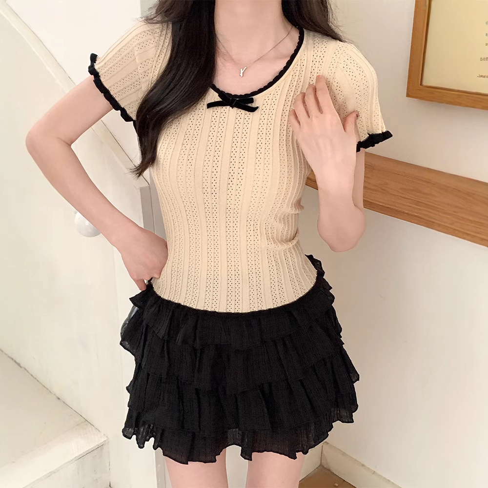 Apricot knitted short fashionable T-shirt with bow
