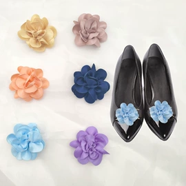 织带;服装饰品;其他纺织辅料