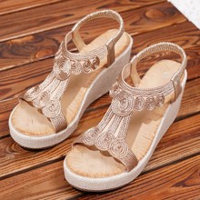 波西米亚民族风大码新款欧美风坡跟女凉鞋时尚休闲女凉鞋防水台女
