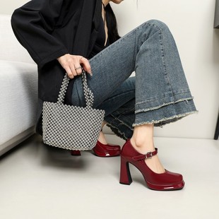 �߸�������ЬŮ2026�괺���¿���@�ݷ��^��ל\�چ�Ь��ȹ���^