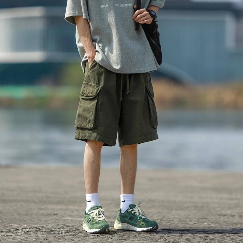 Japanese-Style Trendy Brand Large Pocket Wide-Leg Cargo Shorts for Men, Summer Mountain-Style Outdoor Straight Loose Casual Knee-Length Shorts