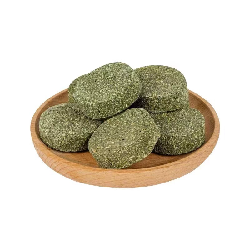 Торт из кроличьей травы, палочка для прорезывания зубов для хомяка, закуска «Золотой медведь», питательные продукты питания, специальное печенье для кормления морских свинок.