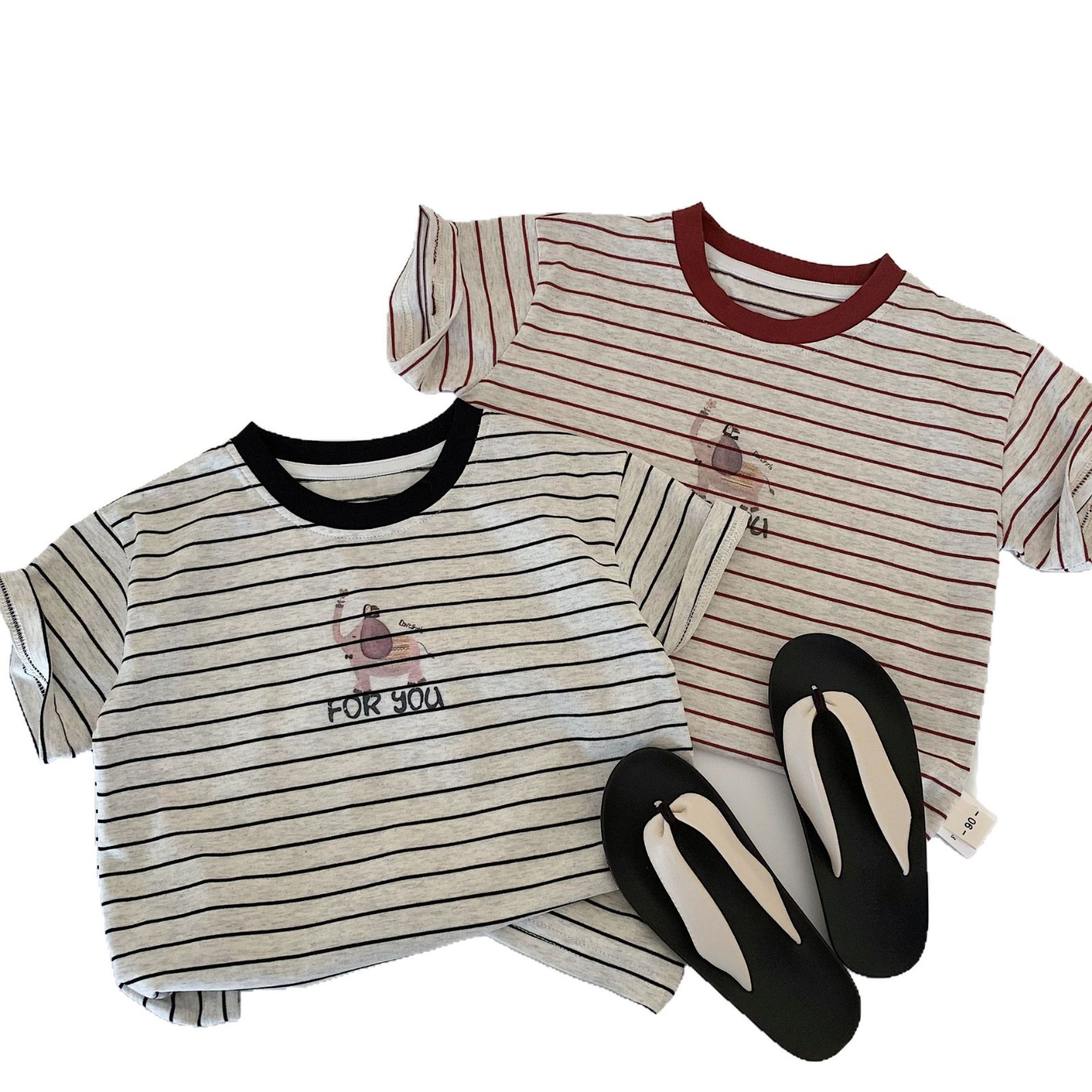 Camiseta a rayas de manga corta para niños Maibao 2025 verano nuevo estilo niño coreano verano niño niño medio manga superior al por mayor