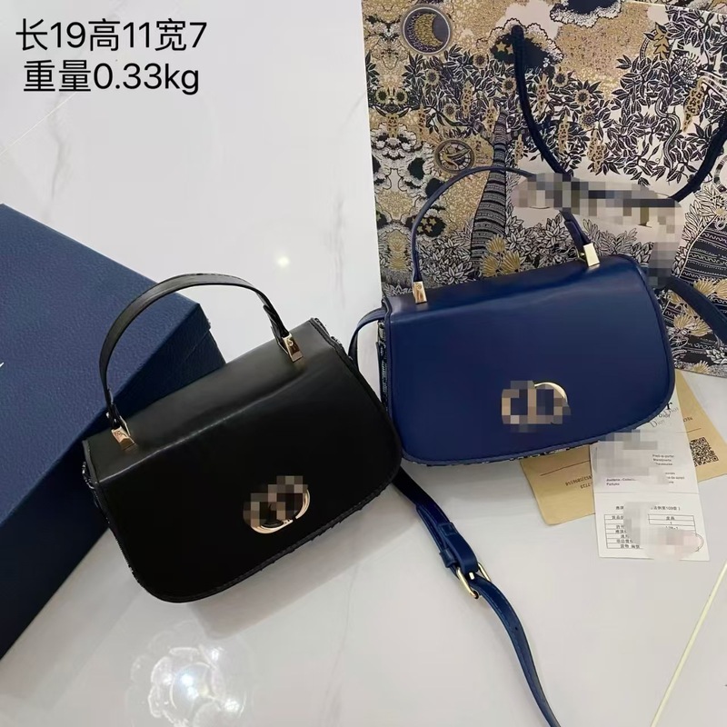 新しいレディースバッグ、ファッショナブルなオイルワックスレザーの半円形サドルバッグ、パーソナライズされた多用途のロックハンドバッグ、ソリッドカラーのショルダークロスボディバッグ|undefined