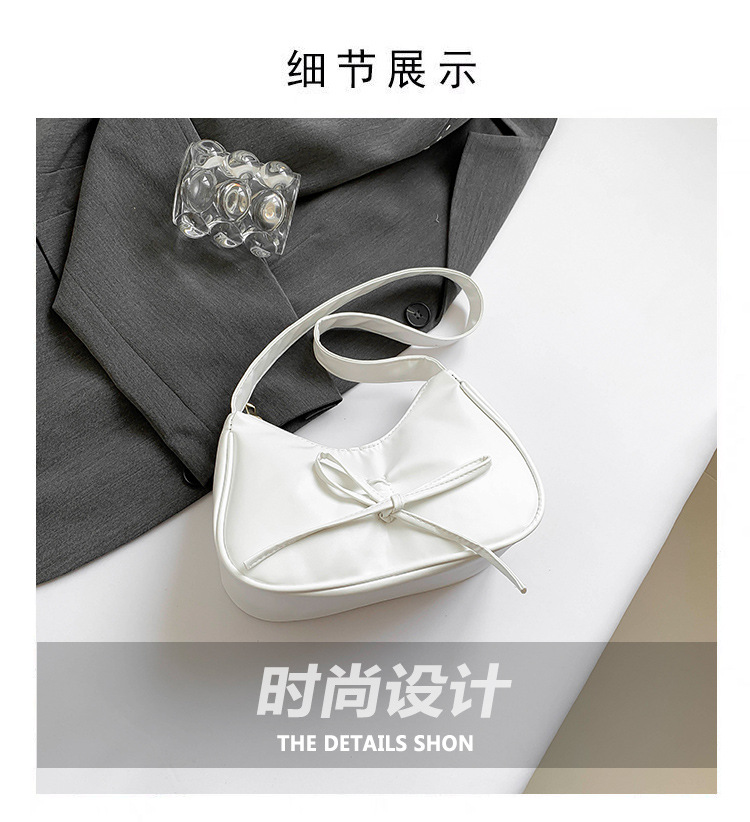 This is a trendy and fashionable single-shoulder crossbody bag with a simple bow design for women's 2024 autumn and winter collection Application Scenario