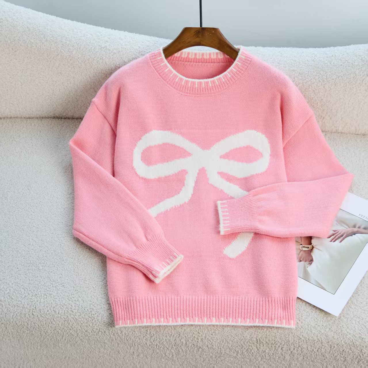 Amazon estación independiente otoño y invierno transfronterizo dulce versátil suelta larga manga de cuello redondo camiseta de punto de Navidad suéter mujer
