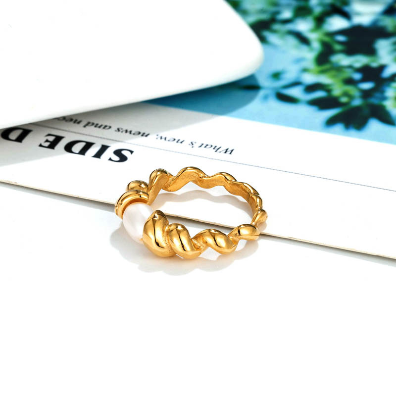 Women'S Gender Plating Design Fashion Geometric Titanium Steel Plating Freshwater Pearl 14k Gold Plated Rings