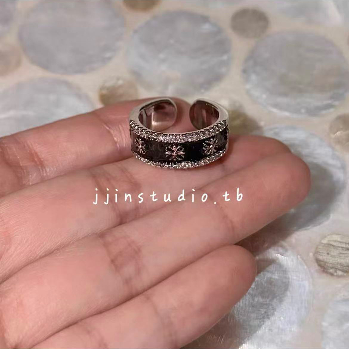 Black Width Ring