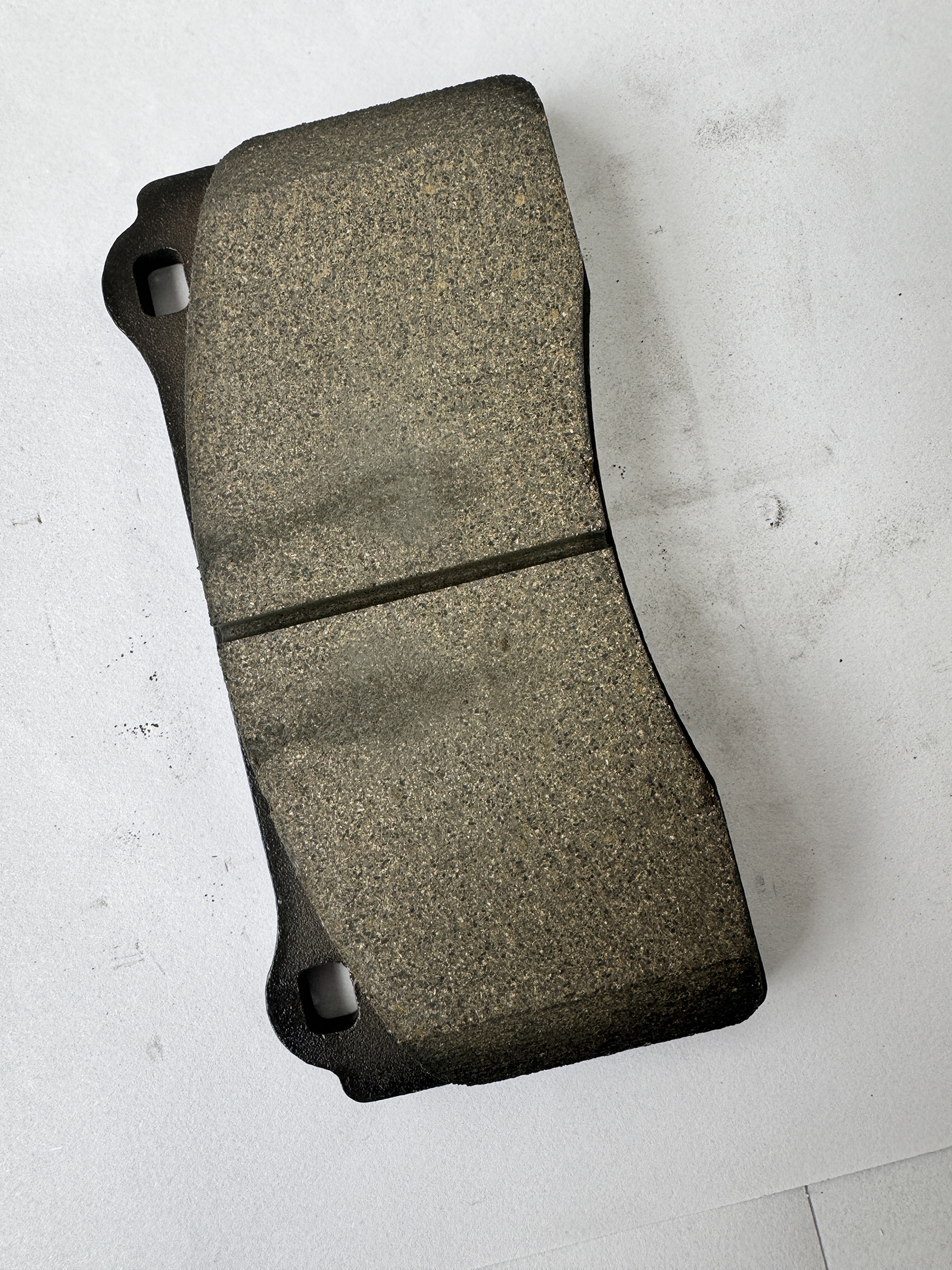 Suitable for Tesla Model 3/Refreshed 3 Brake Pads, Standard Version, Front Wheel Brake Pads 8008240-00-C