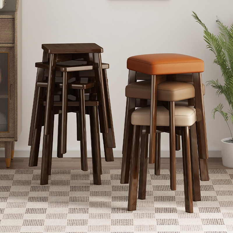 새로운 중국 스타일 단단한 나무 식당 의자 부드러운 가방 의자 가정용 작은 의자 쌓을 수있는 바 의자 사이버 인기 라운드 의자 부드러운 가방 낮은 의자