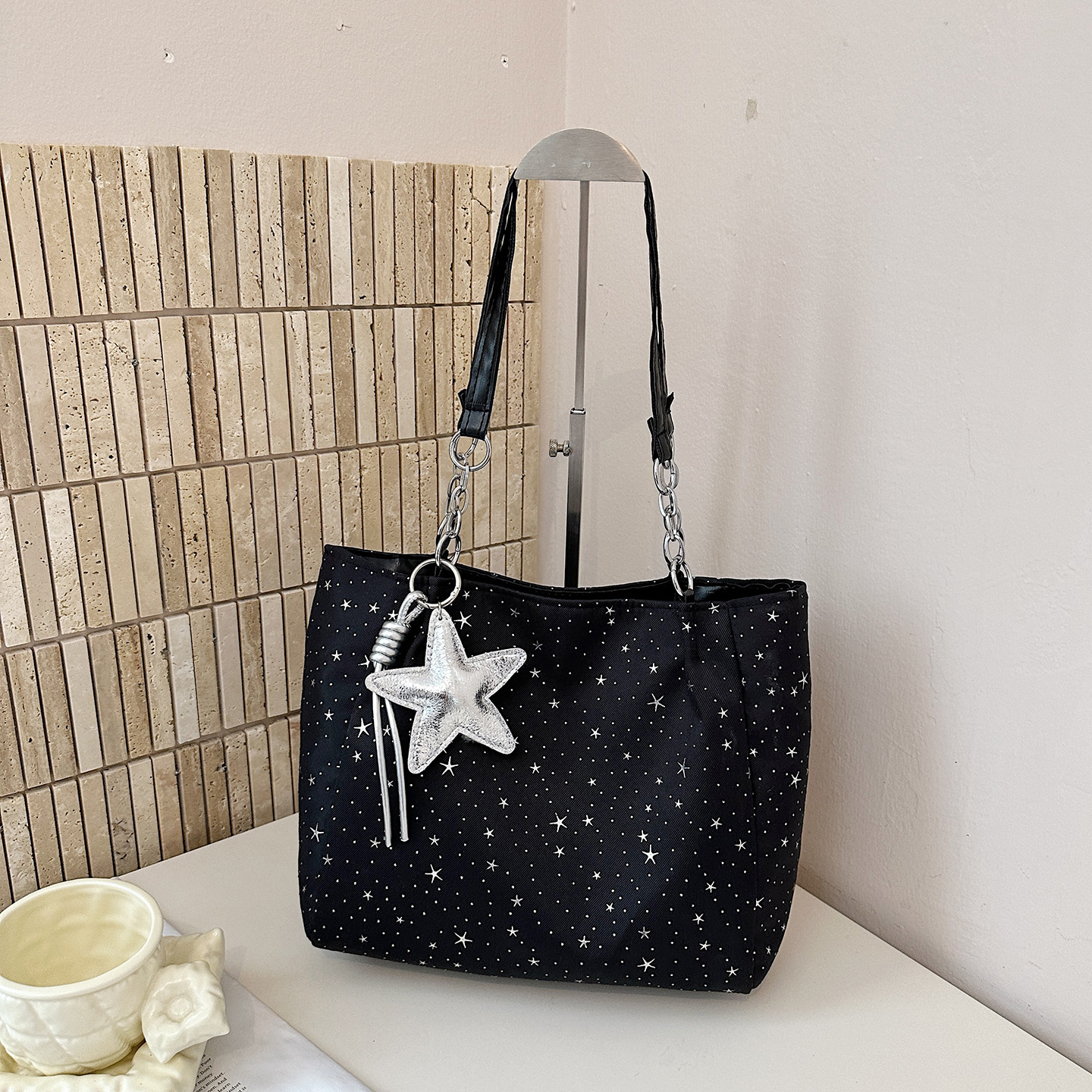 Bolsa de mano pequeña coreana para mujeres 2026 nuevo bolso de mano para mujeres de gran capacidad bolso de hombro de viaje bolso de moda debajo de la axila