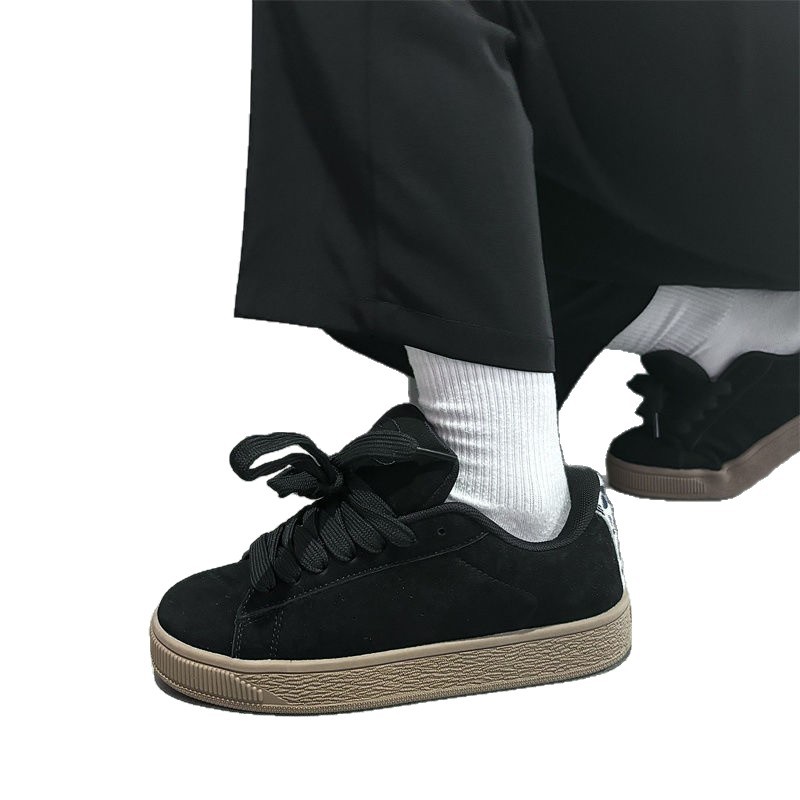 Nuevas zapatillas casuales versátiles de estilo urbano con suela gruesa para mujer, modelo de primavera 2026, tendencia INS.