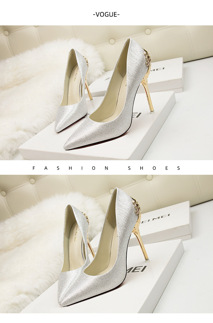 Stylish Pointed Toe Design