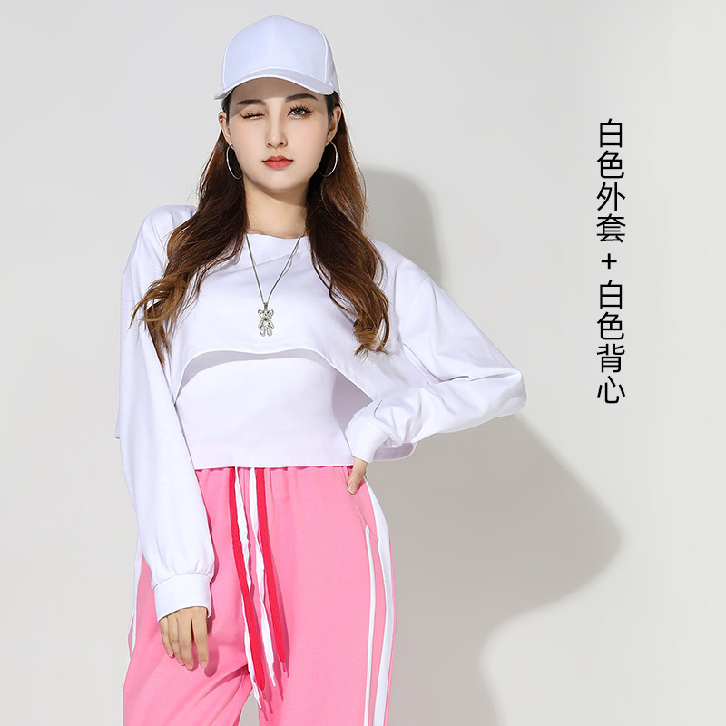 広場のダンスの服装の秋冬の新型の中高年の団体の演技の服の運動のレジャーの3セットの女性の鬼の歩のダンスの服|undefined