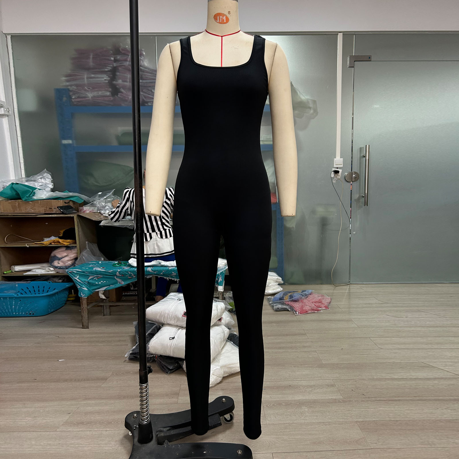 Las mujeres de comercio exterior europeo y americano sin mangas chaleco jumpsuit hilo cuello cuadrado cadera elevación Slim sexy mono SU3231