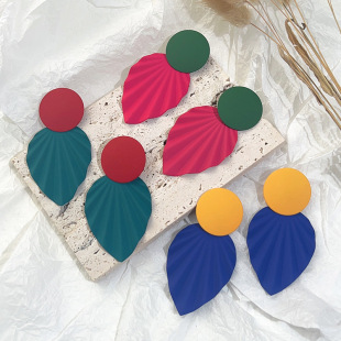 ̝����}�W����ɫ���~���hŮ�r���OӋ�кϽ�����ٴ�羳������l