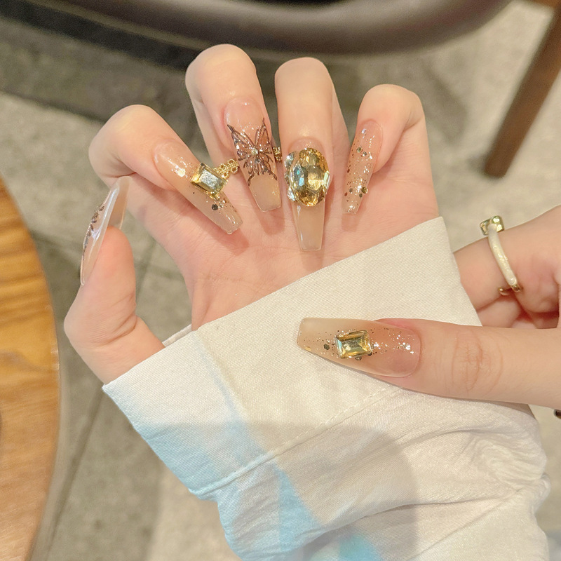 Z305-Mariposa de hoja muerta