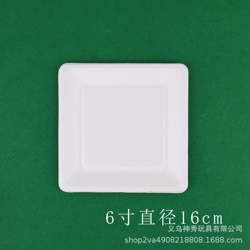 Una bandeja de papel cuadrada de 6 pulgadas