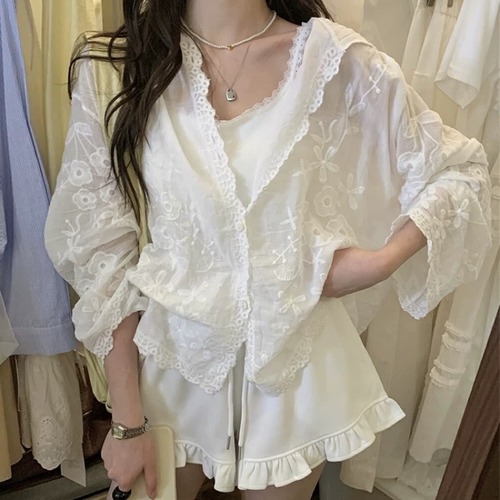 Designer Lace Embroidered Hooded Sunshirt for Women 2025 Spring Casual Stylish Loose Long-Sleeve Cardigan Top Trendy