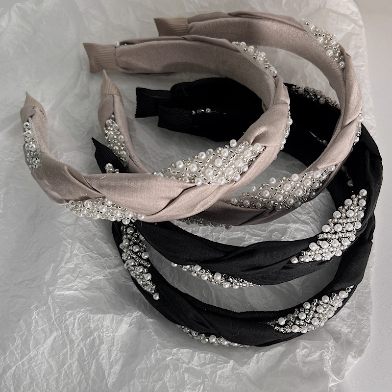 Retro Style Woven Texture Pearl Hairpin Twist Braid Headband display picture 3