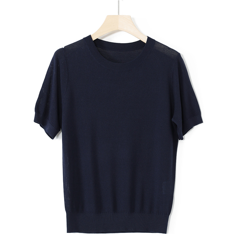 Silk knitted T-shirt with a round collar