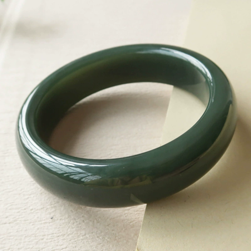 Имитированная нефритовая bracelet