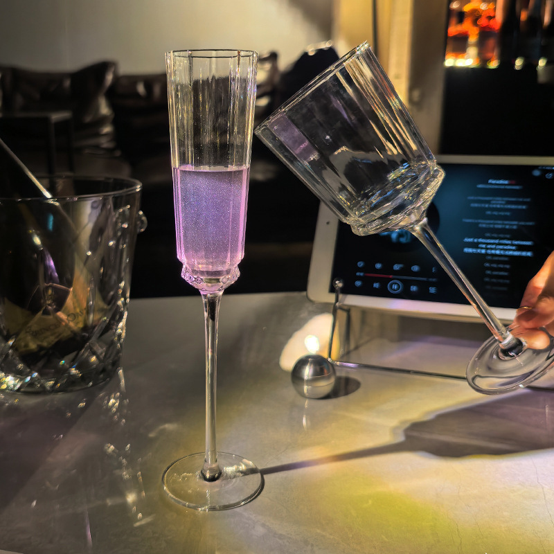 Ins copa de champán de vidrio de alto valor copa de vino tinto copa de vino ligeramente borracha atmósfera casera cristal copa de pie alto