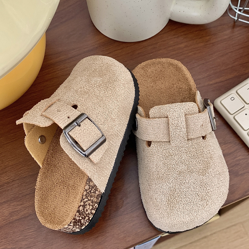 Fashionable Children's Cork Shoes, Summer Comfortable Non-Slip Toe-Cap Half Slippers for Boys and Girls, Retro Outer Wear Sandals Wholesale