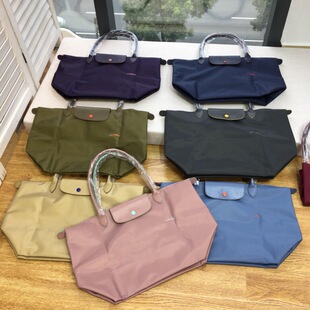 �¿����J70�������ذ�������Ӱ��ۯB�L��ͨ�ڰٴ�μ������Ů��