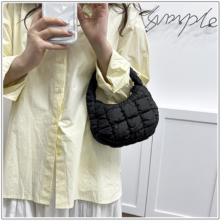 Cloud Bag New Wrinkled Dumpling Bag Puff Down Bag Versatile Lightweight Handheld Single Shoulder Underarm Women's Bag_voghion.com