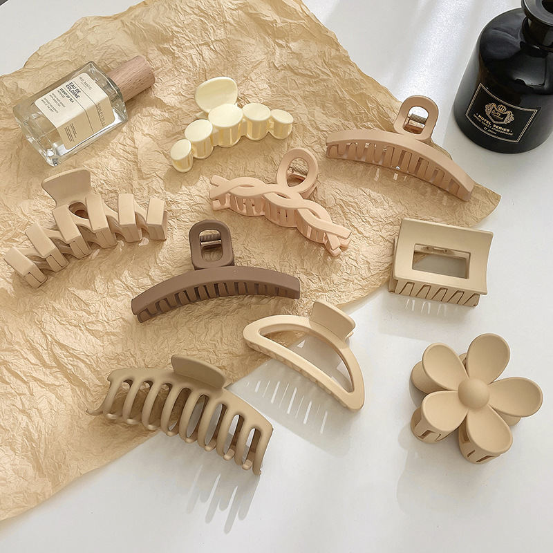 Clip de tiburón de gran tamaño elegante clip de pelo updo 2024 nuevo clip de celebridad de Internet tocado retro simple horquilla para mujeres